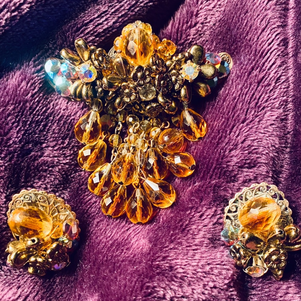 RARE Hattie Carnegie 50s Aurora Borealis Butterfly Dangler Brooch & Earring Set